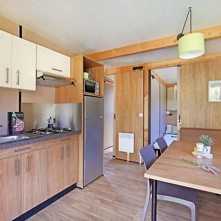 فندق Camping Des Loisirs 3*